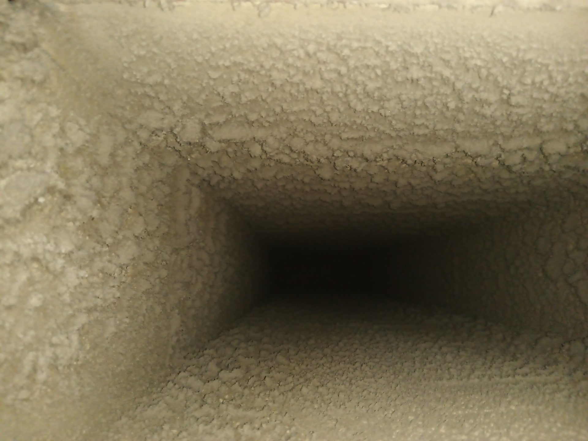Air Duct Cleaning Before-01