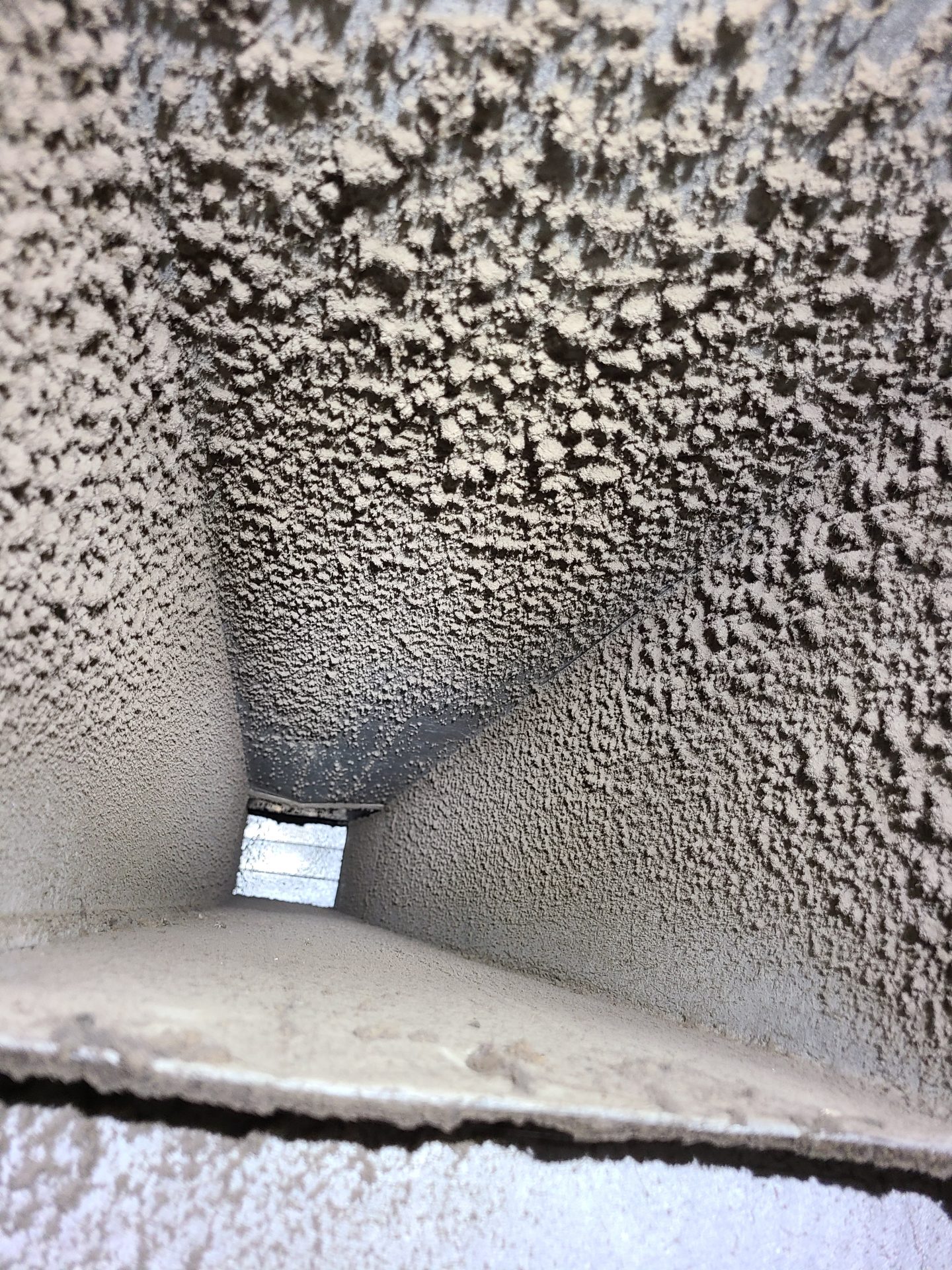Air Duct Cleaning Before-03